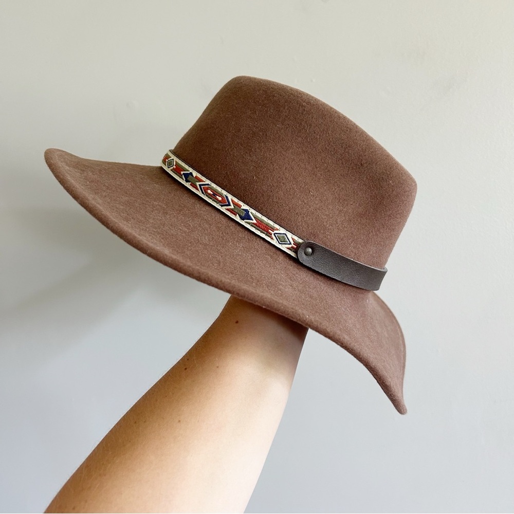 Vintage • Brown felt Hat with Patterned Band
